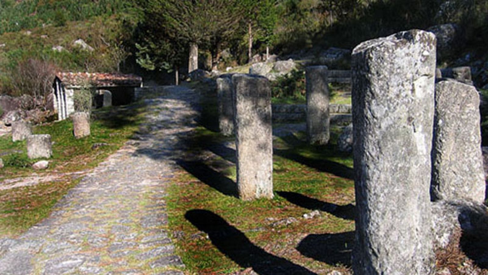 La Vía Nova, una calzada romana contemporánea del Coliseo de Roma