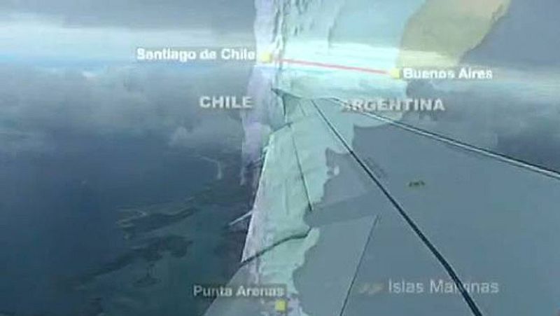 Hoy por hoy, el ùnico vuelo regular que conecta las Islas Malvinas con el resto del mundo tiene una frecuencia semanal y parte del sur de Chile. 