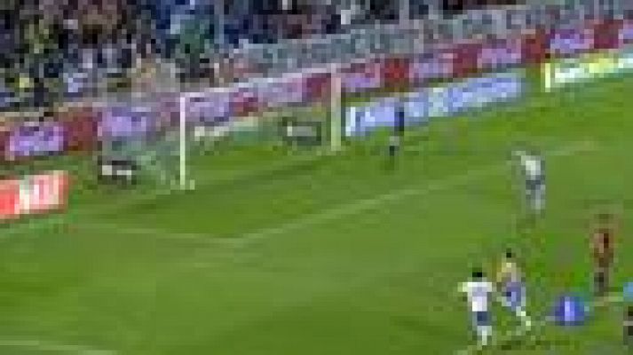 Telediario 1 - Soldado amenaza a un débil Zaragoza