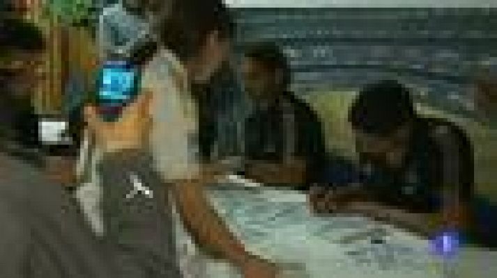 Telediario 1 - El Madrid se conjura para seguir a 8 puntos