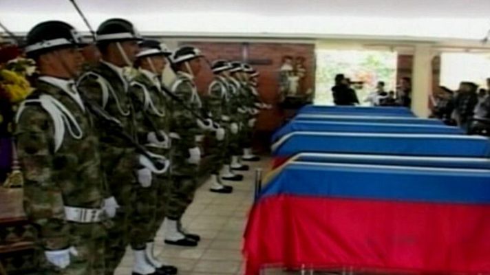Telediario 1 - 33 guerrilleros muertos de las FARC