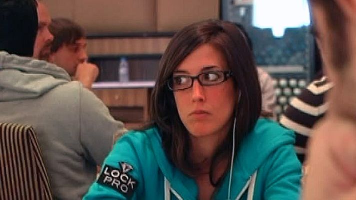 Comando Actualidad - Economista,trabajo jugando al poker