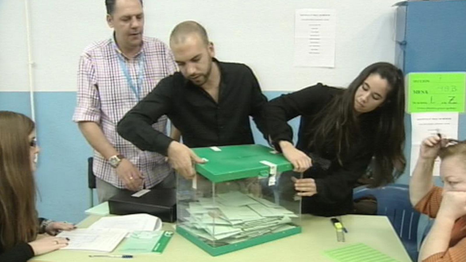 Telediario 2 en cuatro minutos - 25/03/12