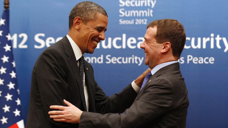 Obama propone, en la Cumbre de Seúl, reducir las armas nucleares