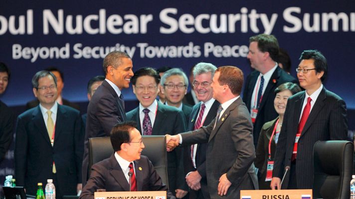 Telediario 1 - Obama ofrece a Putin negociar el escudo antimisiles después de las elecciones de noviembre