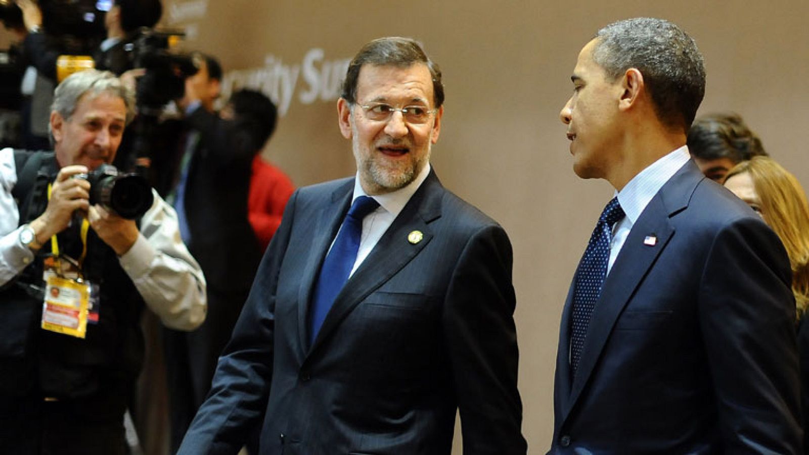 Rajoy no cambiará sus políticas tras la huelga general - Informativo 24h | Ver