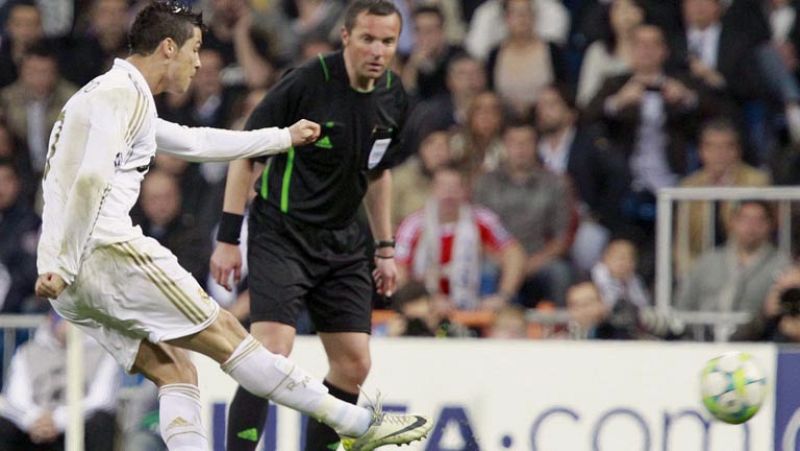 Los pasos del Apoel en europa son pequeños pero depende de como se mire, en una dirección o en otra su historia cambia. De amarillo, de azul  o de naranja. Nunca han ganado a un equipo español pero han dado más de un susto