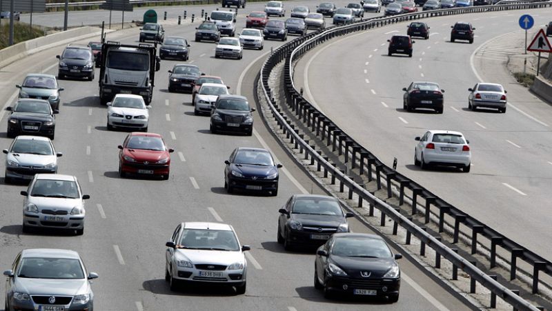 Ecologistas y asociaciones automovilísticas enfrentados por la velocidad en las autopistas