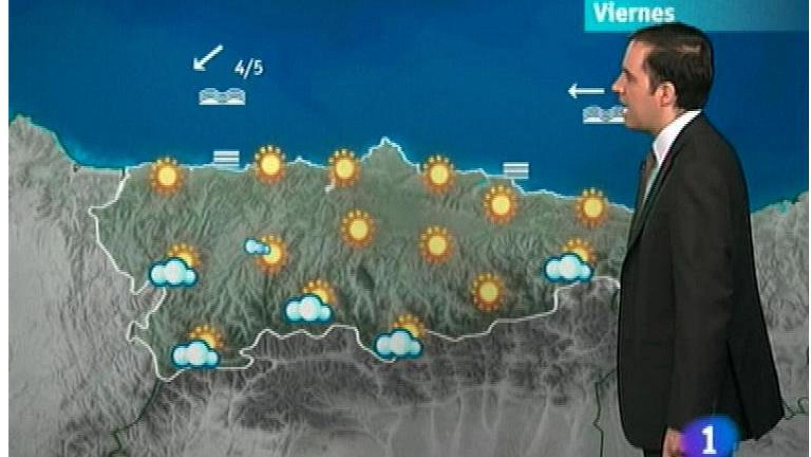  Mañana seguirán los cielos despejados, con algunas nieblas en la costa y nubes hacia el sur. Las temperaturas no sufrirán cambios.