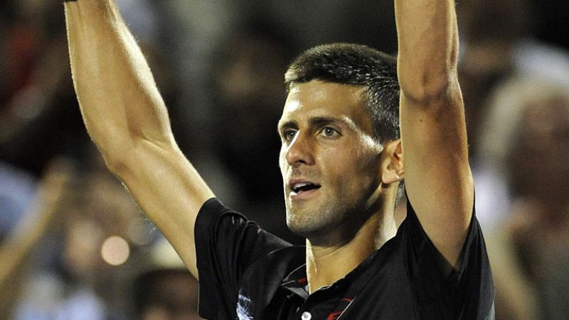 Djokovic se mete en semifinales a costa de Ferrer