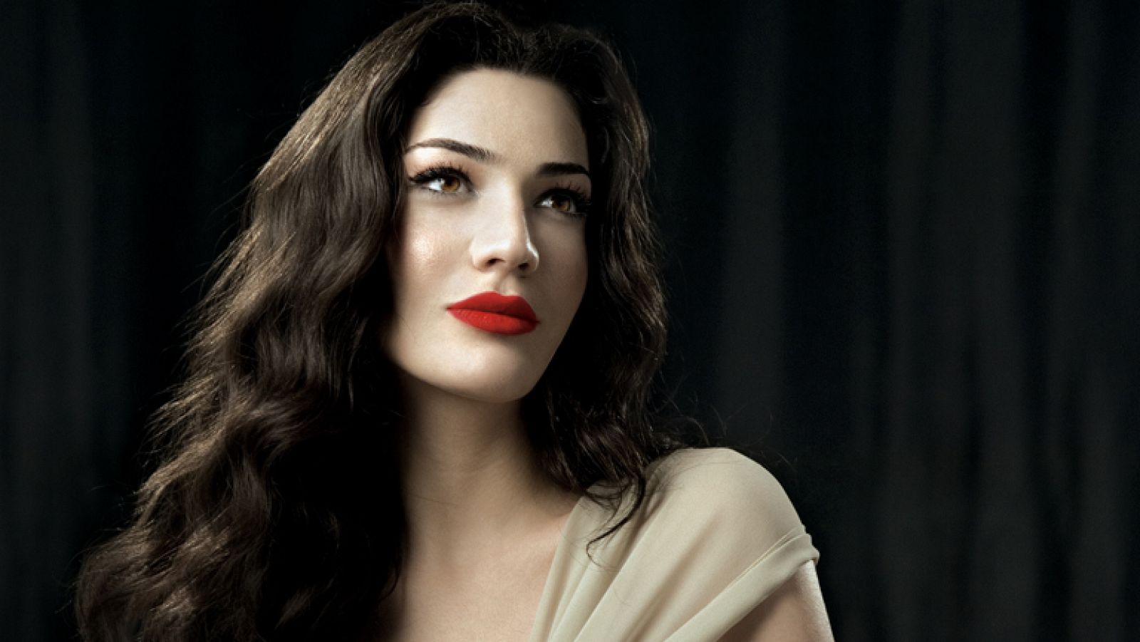 Eurovisión 2012 - Ivi Adamou representará a Chipre en Eurovisión 2012 con la canción "La La Love"