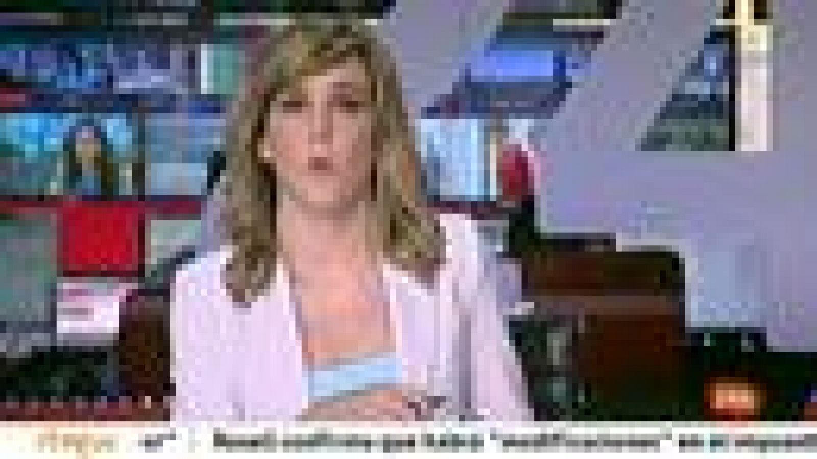 Los ministros de Finanzas de la zona del euro han acordado reforzar el fondo europeo de rescate hasta los 800.000 millones de euros, incluyendo los 300.000 millones ya comprometidos para los rescates de Grecia, Irlanda y Portugal.