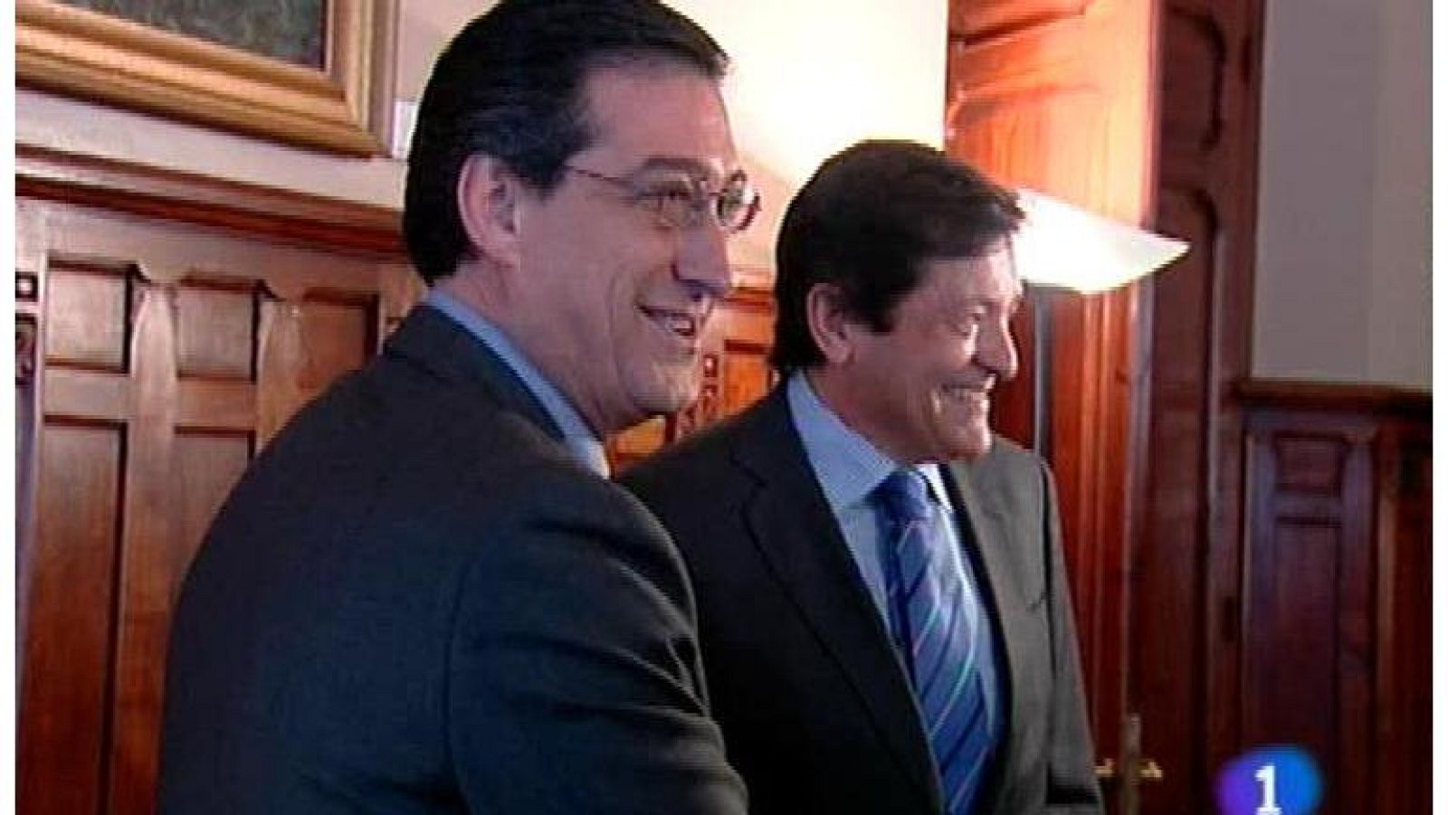  UPyD quiere para Asturias un gobierno de concentración formado por los partidos que tienen amplia representación en el ámbito nacional. Y la FADE cifra en 50 millones de euros las pérdidas causadas por la huelga general, una cifra que los sindicatos no comparten.