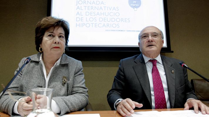 Telediario 1 - Aumentan los desahucios