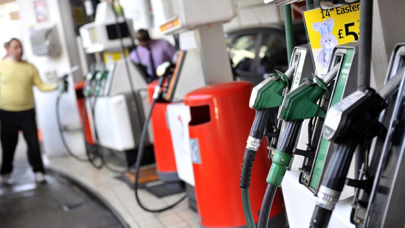 El litro de gasolina roza los 1'51 euros de media