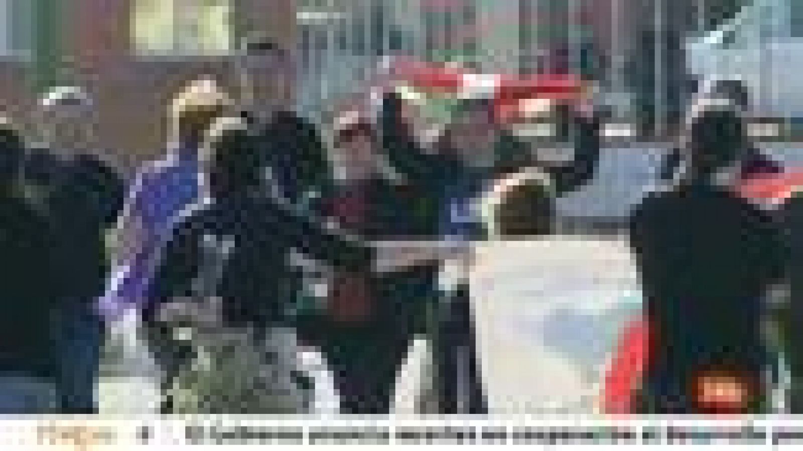 Salen de la cárcel los etarras a los que se revocó la doctrina 'Parot' - Informativo 24h | Ver