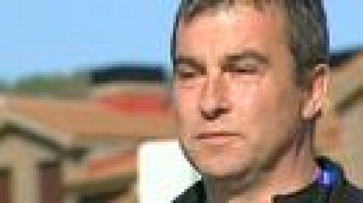 Telediario 1 - Salen de prisión 3 etarras