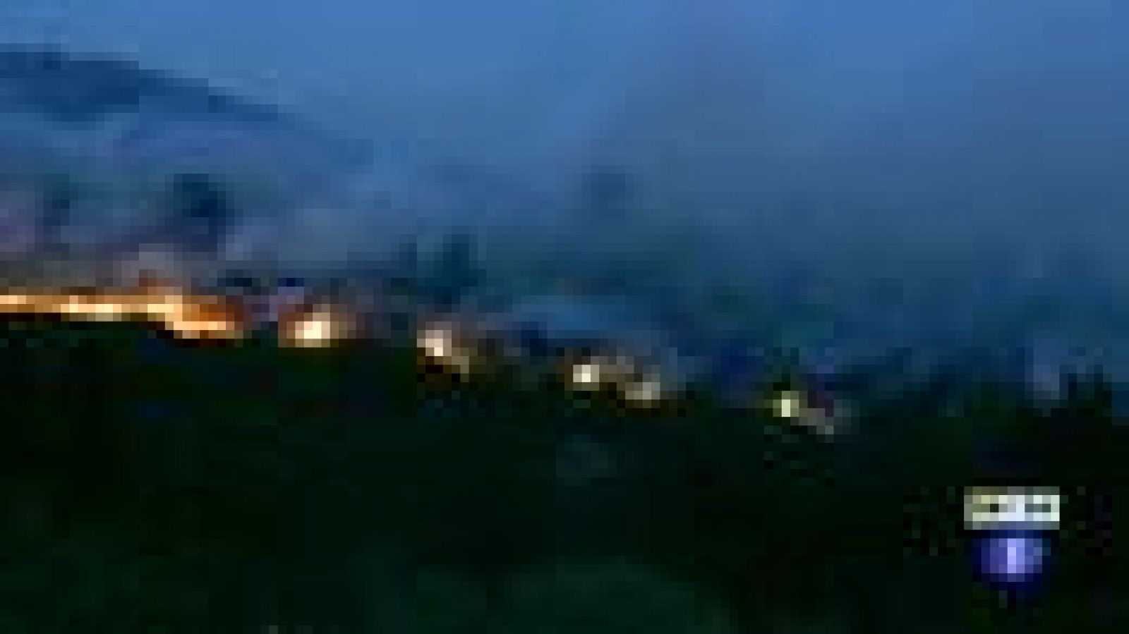 Telediario 1: Continúa activo el incendio en las Fraguas do Eume | RTVE Play