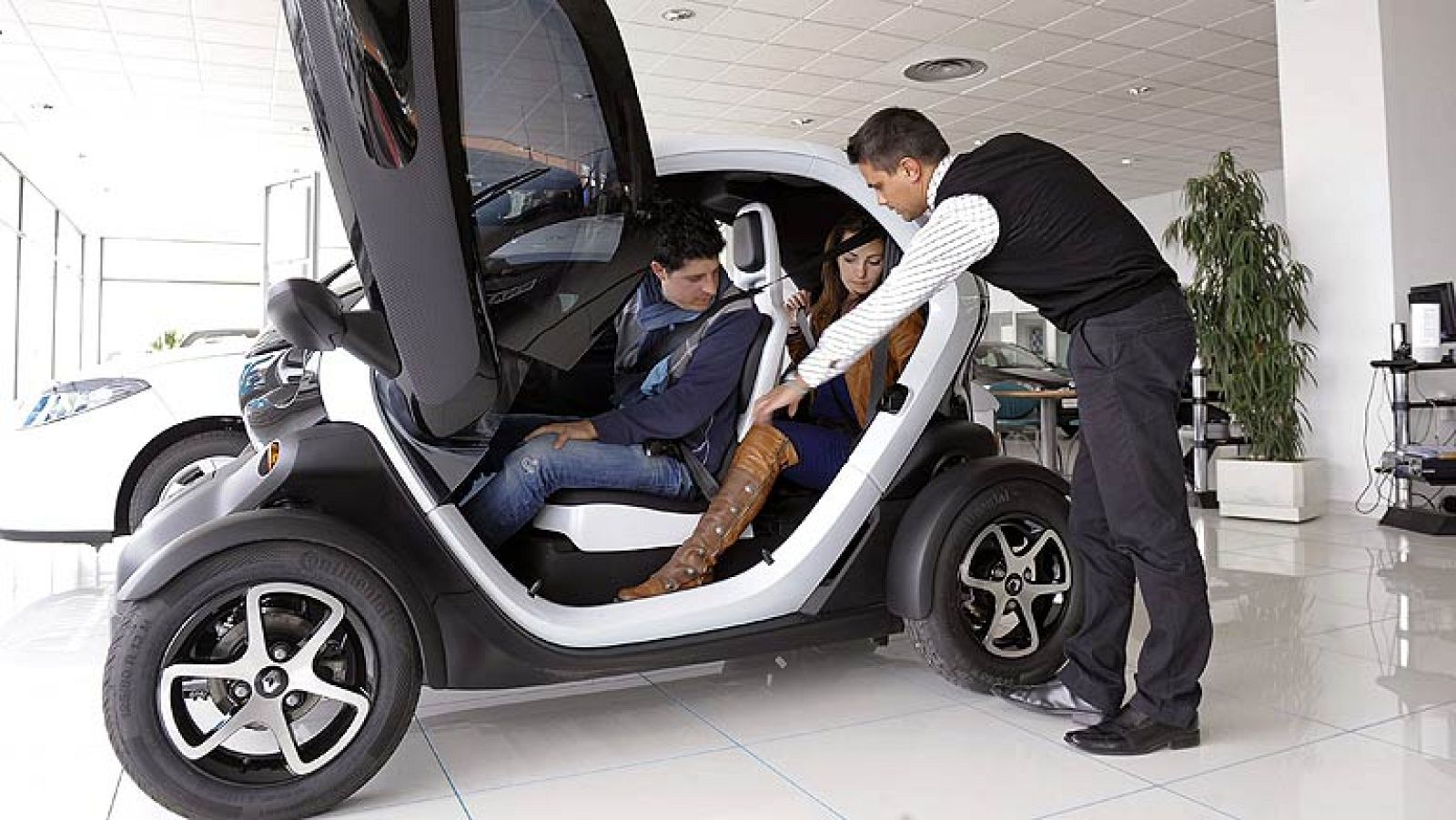 Las matriculaciones de turismos caen en marzo un 4,5% respecto al mismo mes de 2011