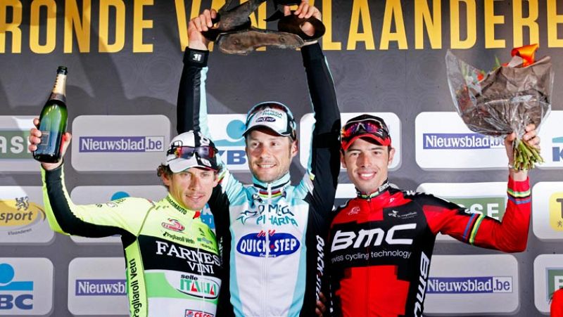 El belga Tom Boonen, corredor del Omega, cumplió los pronósticos y se alzó con el triunfo en el Tour de Flandes, tras imponerse al sprint a sus compañeros de escapada los italianos Filippo Pozzato, segundo, y Alessandro Ballan tercero.