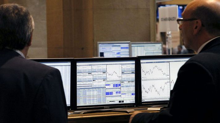 Telediario 1 - La prima de riesgo supera los 400