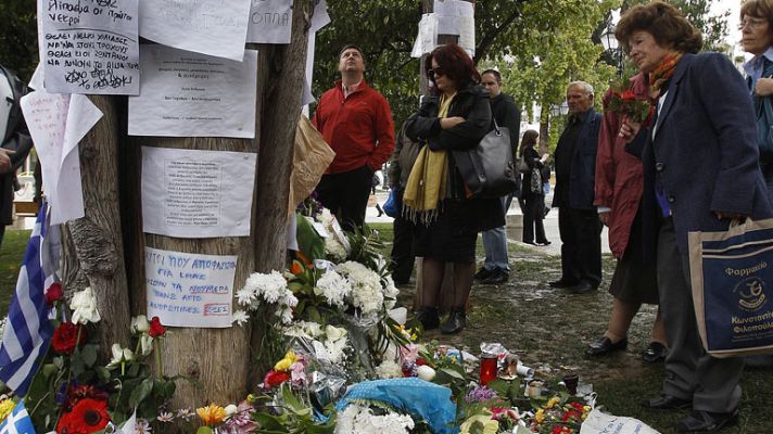 Telediario 1 - Indignacion en Grecia