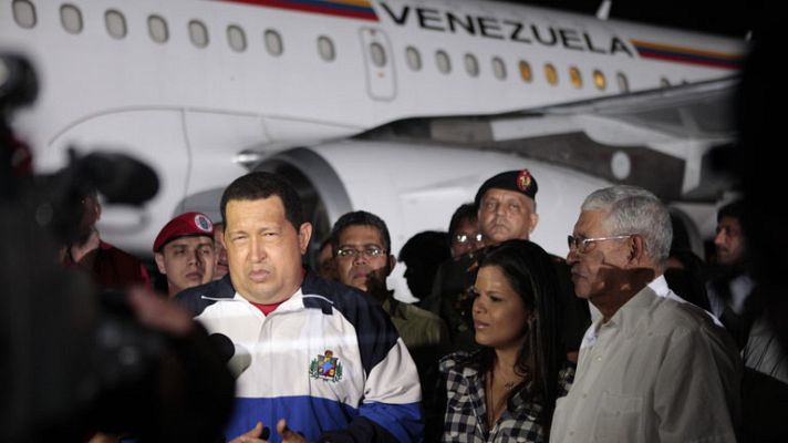 Telediario 1 - Hugo Chávez regresa a Venezuela