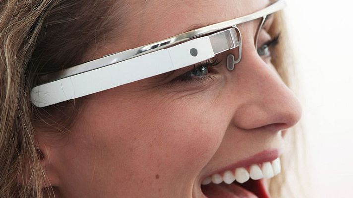 Informativo 24h - Las gafas 'inteligentes' de Google muestran la realidad aumentada