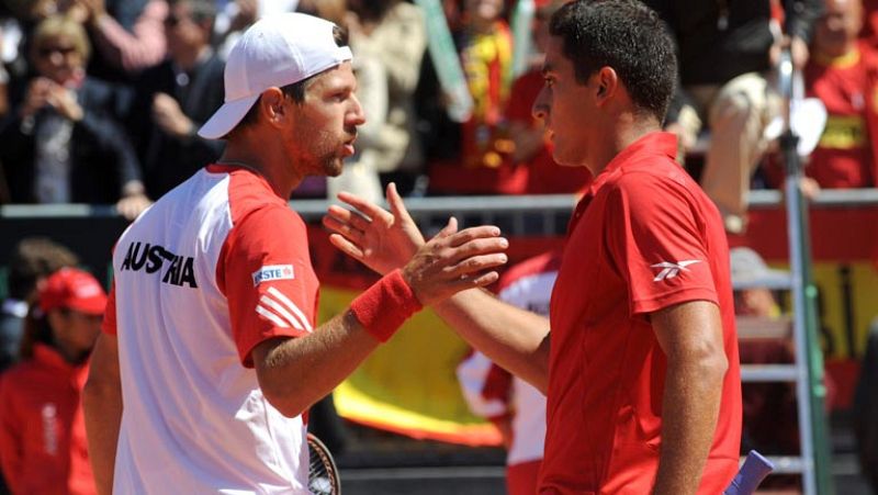 TVE rescata los tres mejores puntos del partido que abre la eliminatoria de cuartos de final entre España y Austria.