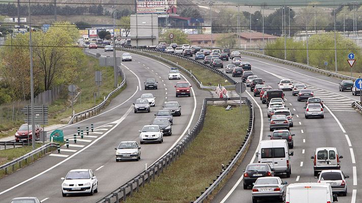 Informativo 24h - Retenciones al mediod��a en las carreteras sentido Madrid, Alicante y Valencia