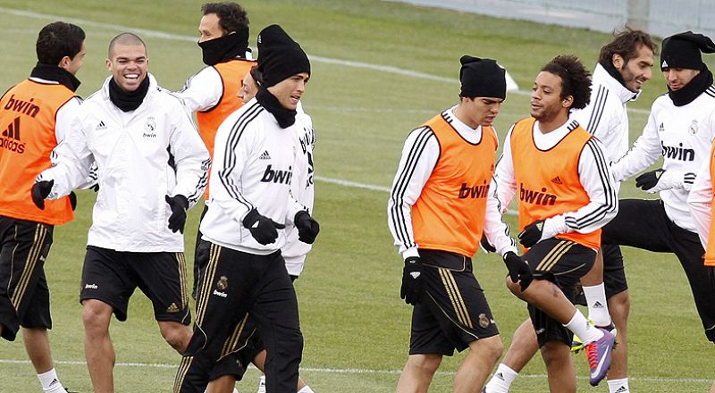 Al Real Madrid le quedan 11 partidos, 11 finales (8 en Liga) y tres en Champions. Empieza con el Valencia, tercero, en un duelo de alta tensión. El líder lleva 15 jornadas sin perder y el Valencia saldrá a por todas para asegurar la tercera plaza.