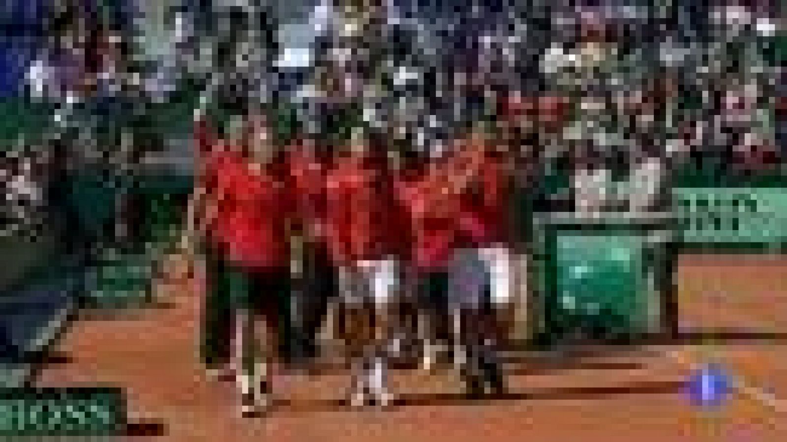 España ha resuelto su eliminatoria frente a Austria gracias a la victoria de David Ferrer contra Jurgen Melzer y jugará la semifinal en casa frente a Estados Unidos.