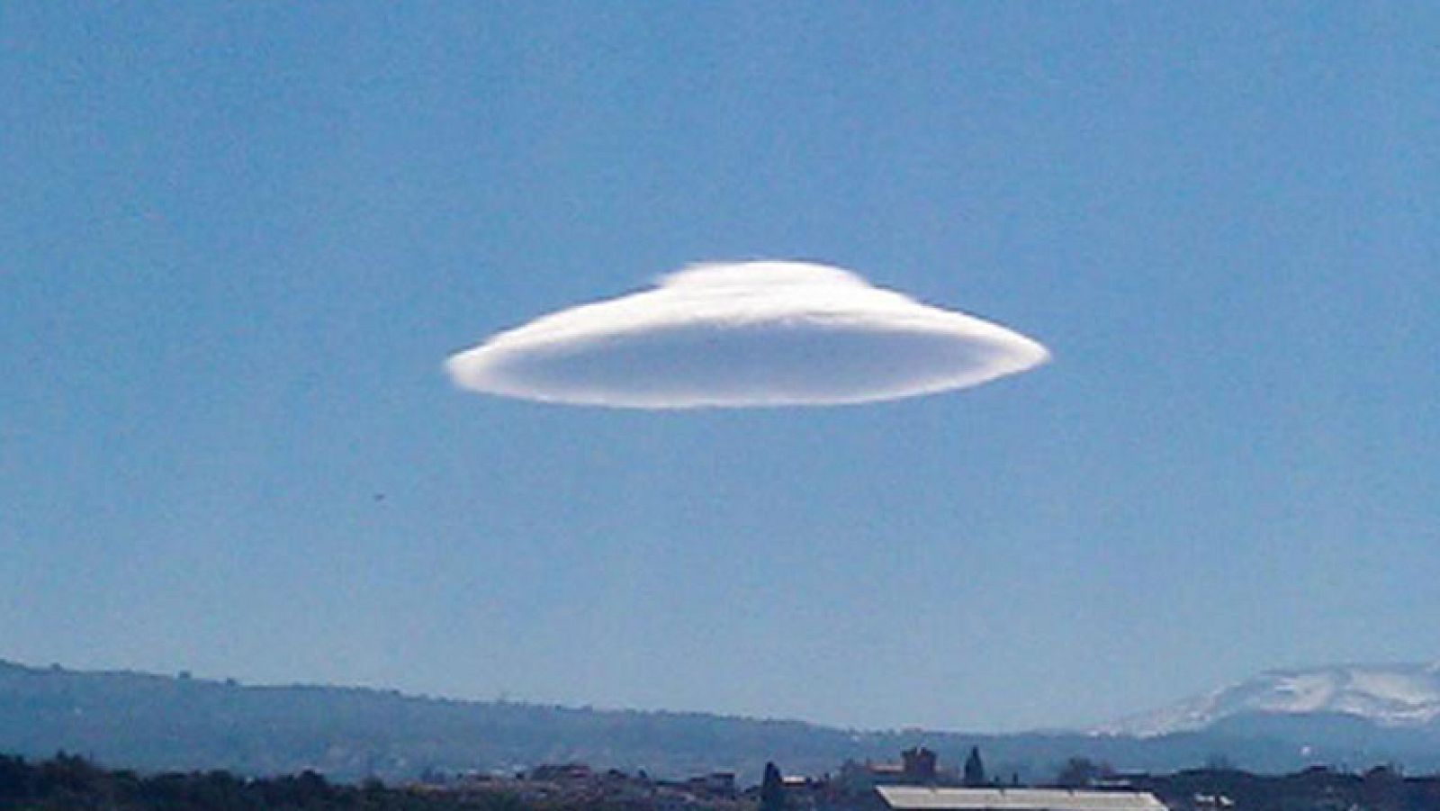 Viento fuerte en el litoral peninsular y Baleares y lluvia en Pirineos