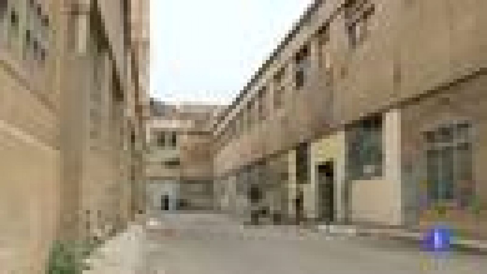 Más de 800 personas malviven en fábricas y solares abandonados en Barcelona