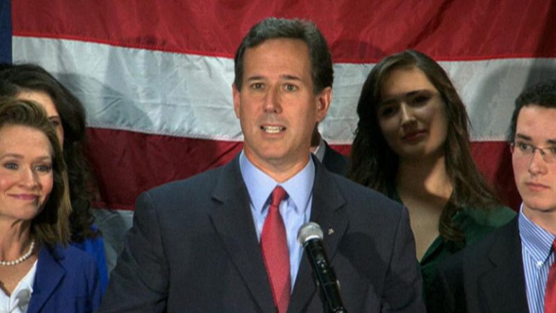 La renuncia de Rick Santorum allana  el camino al favorito, Mitt Romney