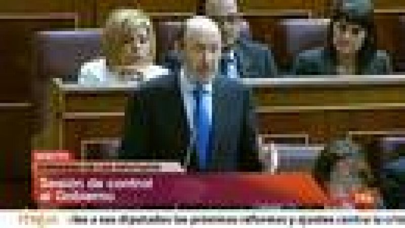 Rajoy a Rubalcaba: No retrase renovar los órganos constitucionales; deje de predicar y dé trigo