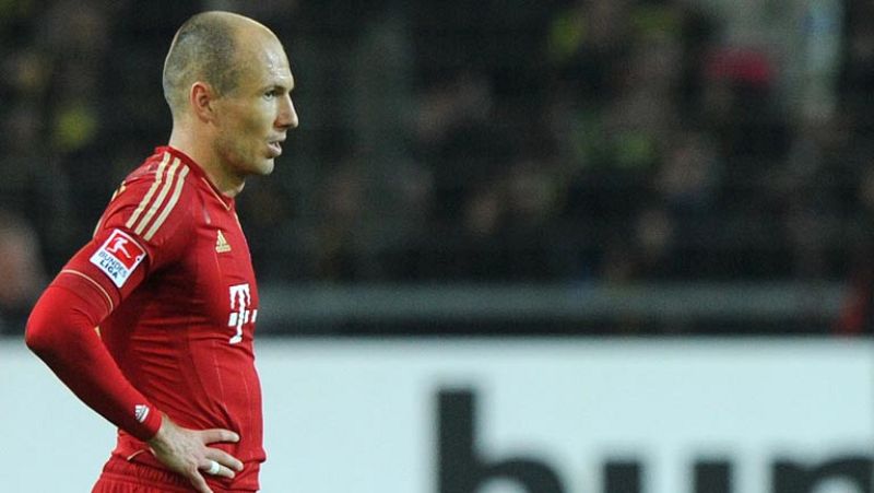 El Bayern de Múnich se dejó media Bundesliga con la derrota que sufrió por 1-0 ante el Borussia de Dortmund que es ahora el claro favorito para hacerse con el título. 