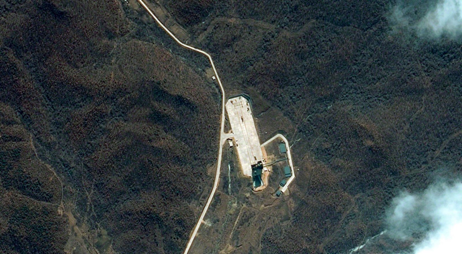 FRACASO LANZAMIENTO COHETE COREA DEL NORTE ABRIL 2012