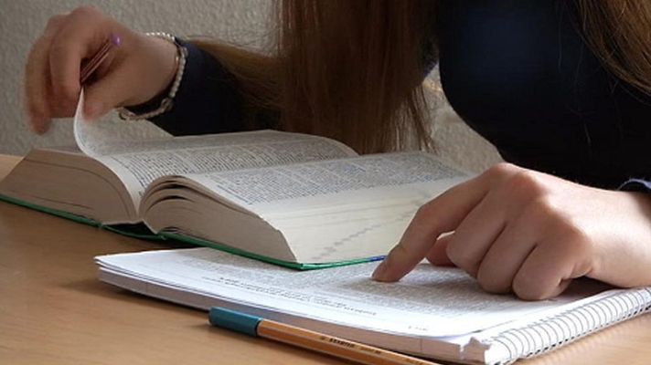 Telediario 1 - Debate sobre los deberes