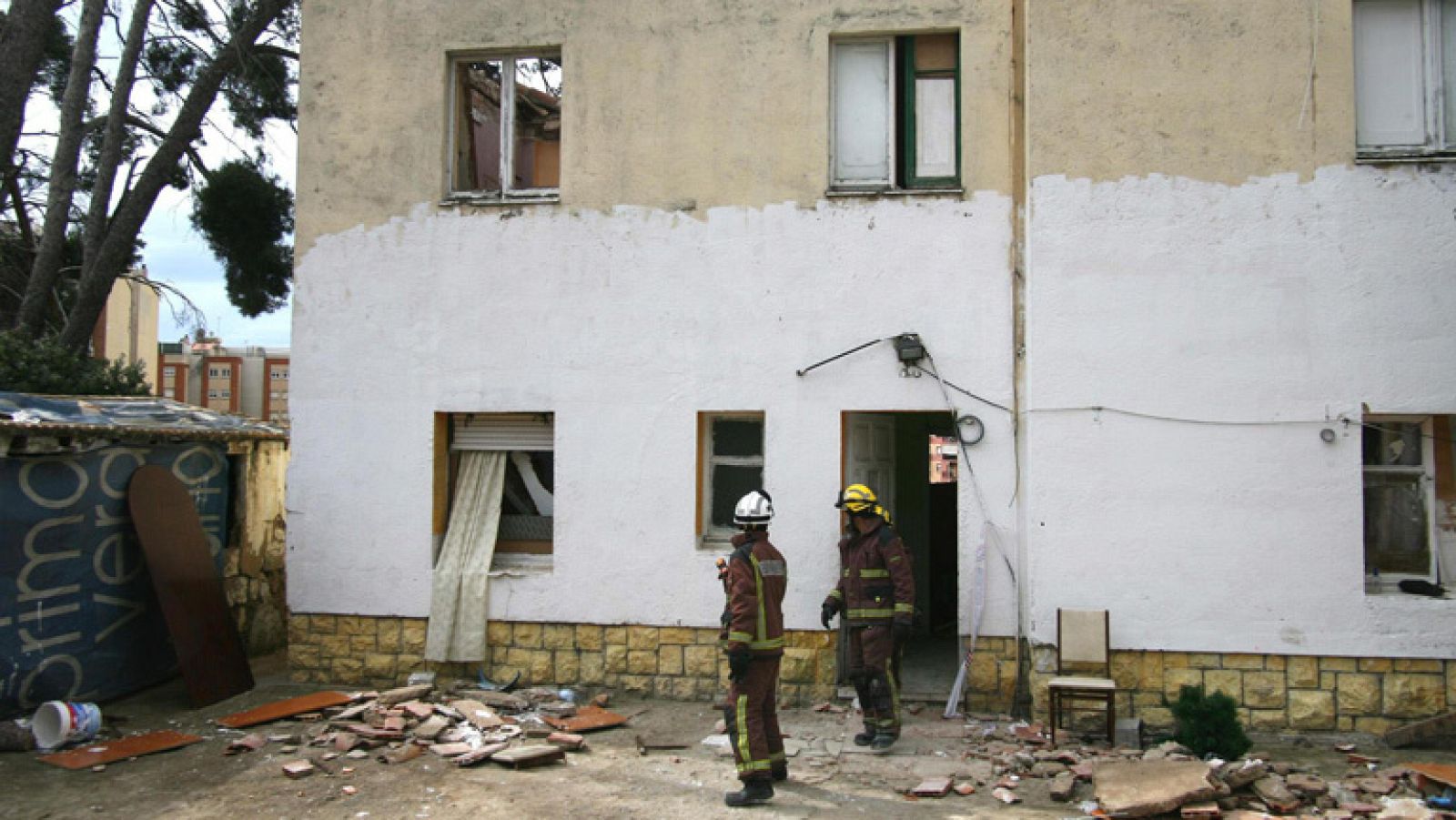 Muere una mujer y su hija está grave tras un derrumbe en Tarragona
