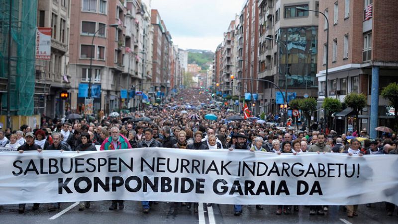 Manifestación en Bilbao contra la decisión del Tribunal Constitucional sobre los presos de ETA
