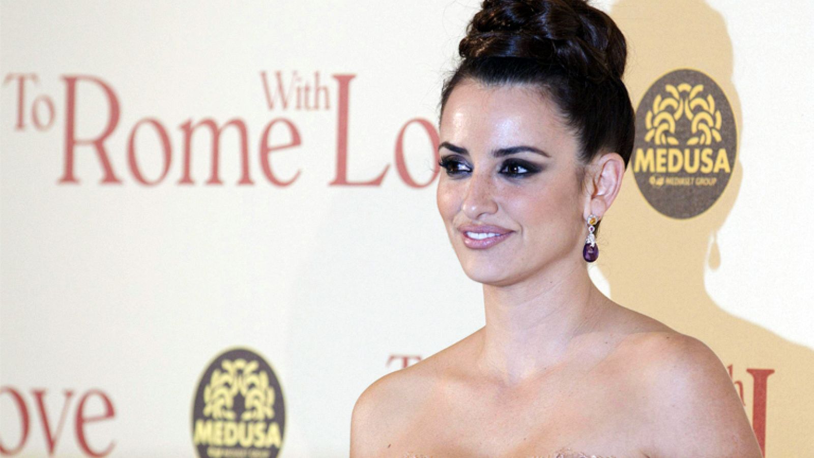 Corazón - Penélope Cruz, espectacular en el estreno de 'A Roma con amor'