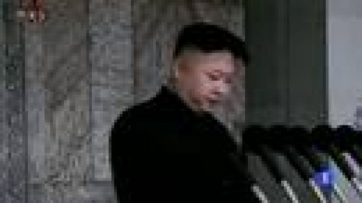 Telediario 1 - Exhibición del líder norcoreano