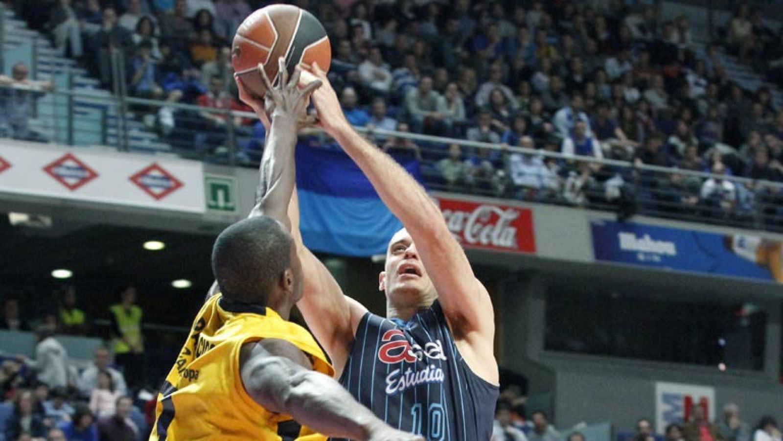 Estudiantes 61-52 Gran Canaria