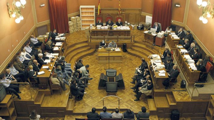 Telediario 1 - Juicio contra la "banda del puerto"