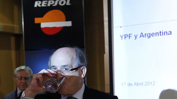 Telediario 1 - Argentina interviene YPF y anuncia la expropiación del 51% de la filial de Repsol
