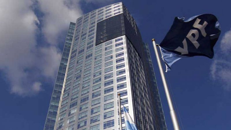 Argentina defenderá la expropiación de YPF ante el Banco Mundial y el FMI
