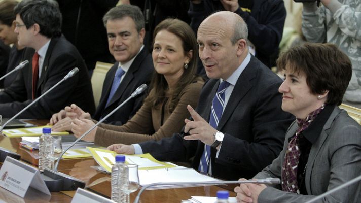 Telediario 1 - Telediario 2 en 4' - 19/04/12