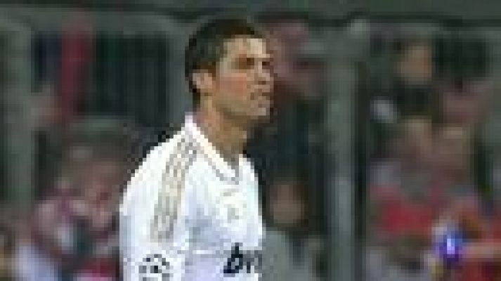 Telediario 1 - Un clásico con la Liga en juego