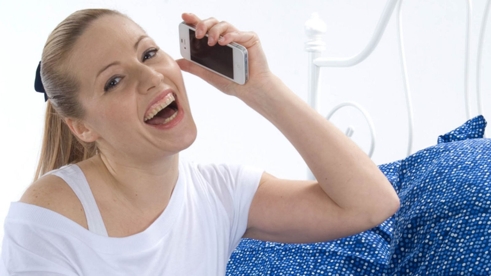 Eurovisión 2012 - Valentina Monetta representará a San Marino en Eurovisión 2012 con "The social network song" - Eurovisión | Ver